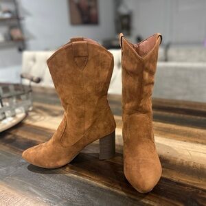 Suede Tan Cowboy Boots for Women